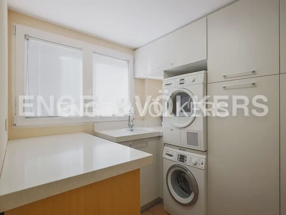 3 quarto Moradia em Banda para arrendar em Torrent com piscina garagem - 2 800 € (Ref: 9898155)