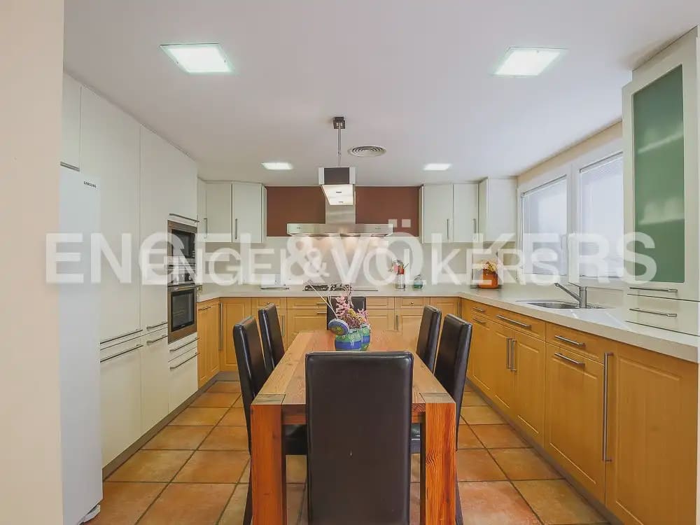 3 quarto Moradia em Banda para arrendar em Torrent com piscina garagem - 2 800 € (Ref: 9898155)