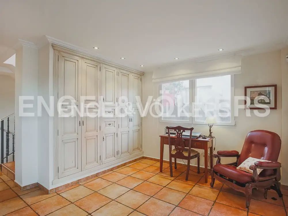 3 quarto Moradia em Banda para arrendar em Torrent com piscina garagem - 2 800 € (Ref: 9898155)