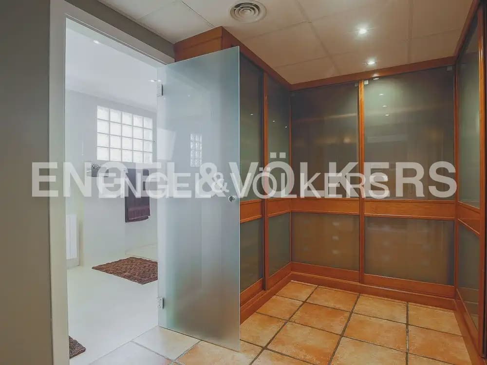 3 quarto Moradia em Banda para arrendar em Torrent com piscina garagem - 2 800 € (Ref: 9898155)