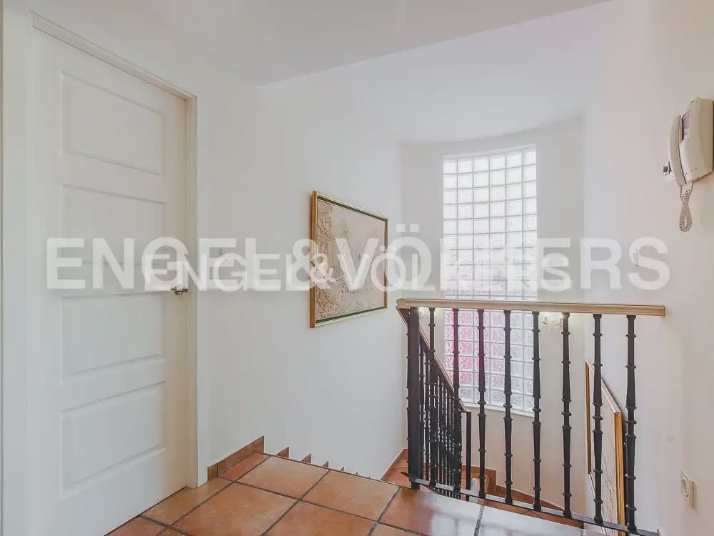 3 quarto Moradia em Banda para arrendar em Torrent com piscina garagem - 2 800 € (Ref: 9898155)