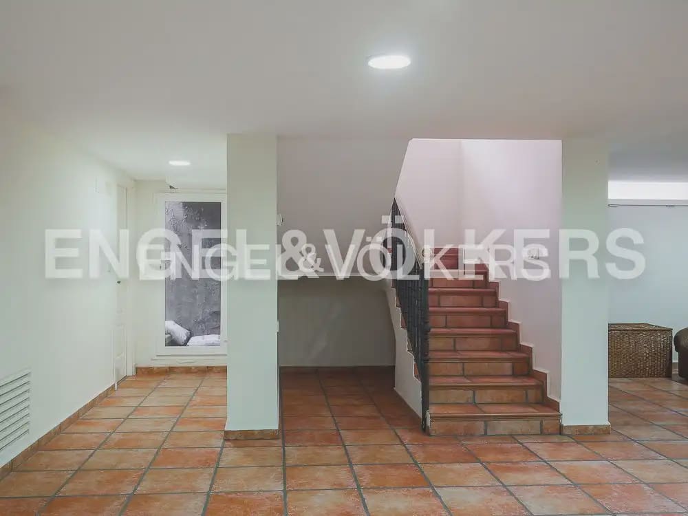 3 quarto Moradia em Banda para arrendar em Torrent com piscina garagem - 2 800 € (Ref: 9898155)