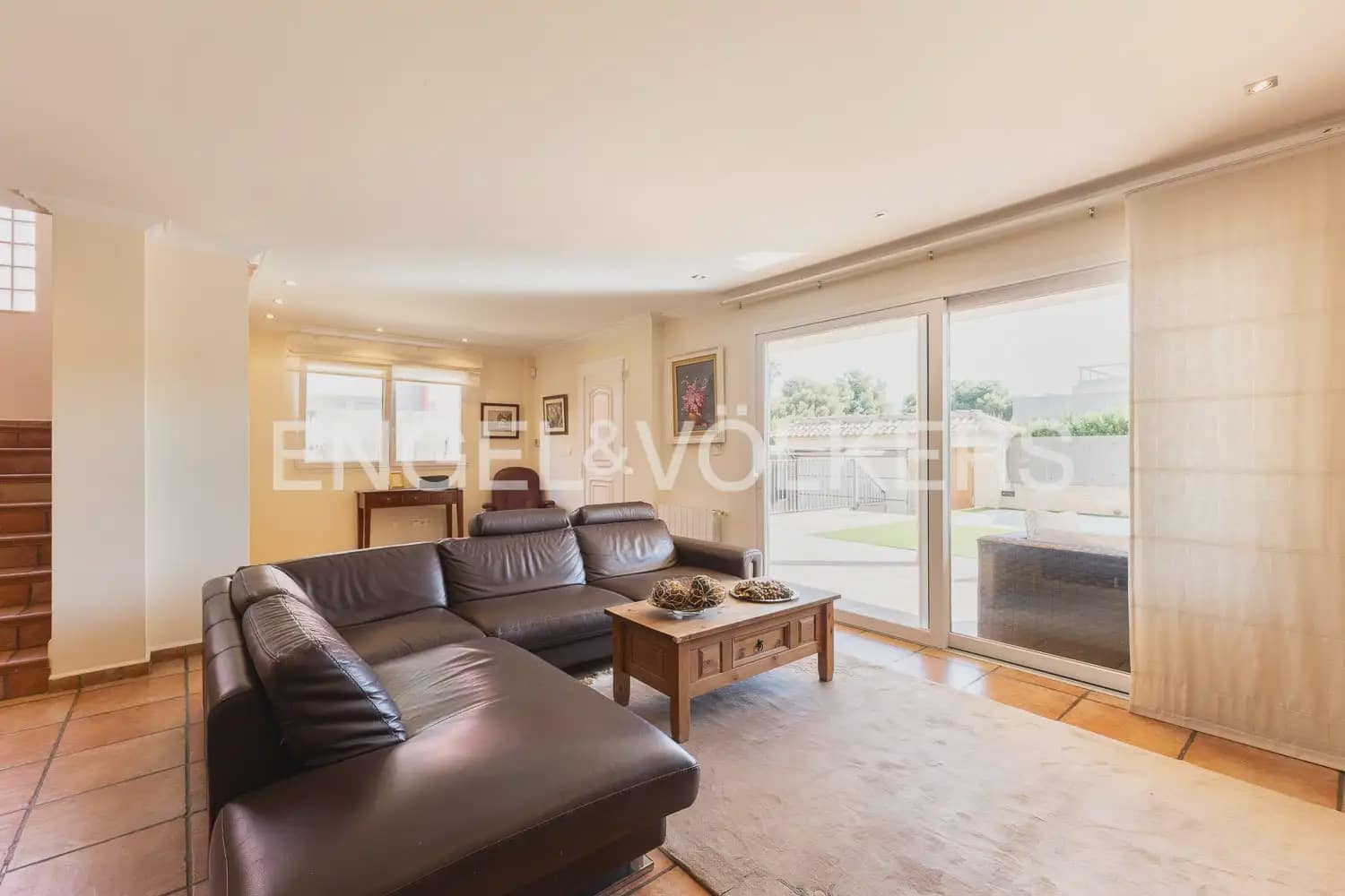 3 bedroom Terraced Villa for rent in Torrent with pool garage - € 2,800 (Ref: 9898155)
