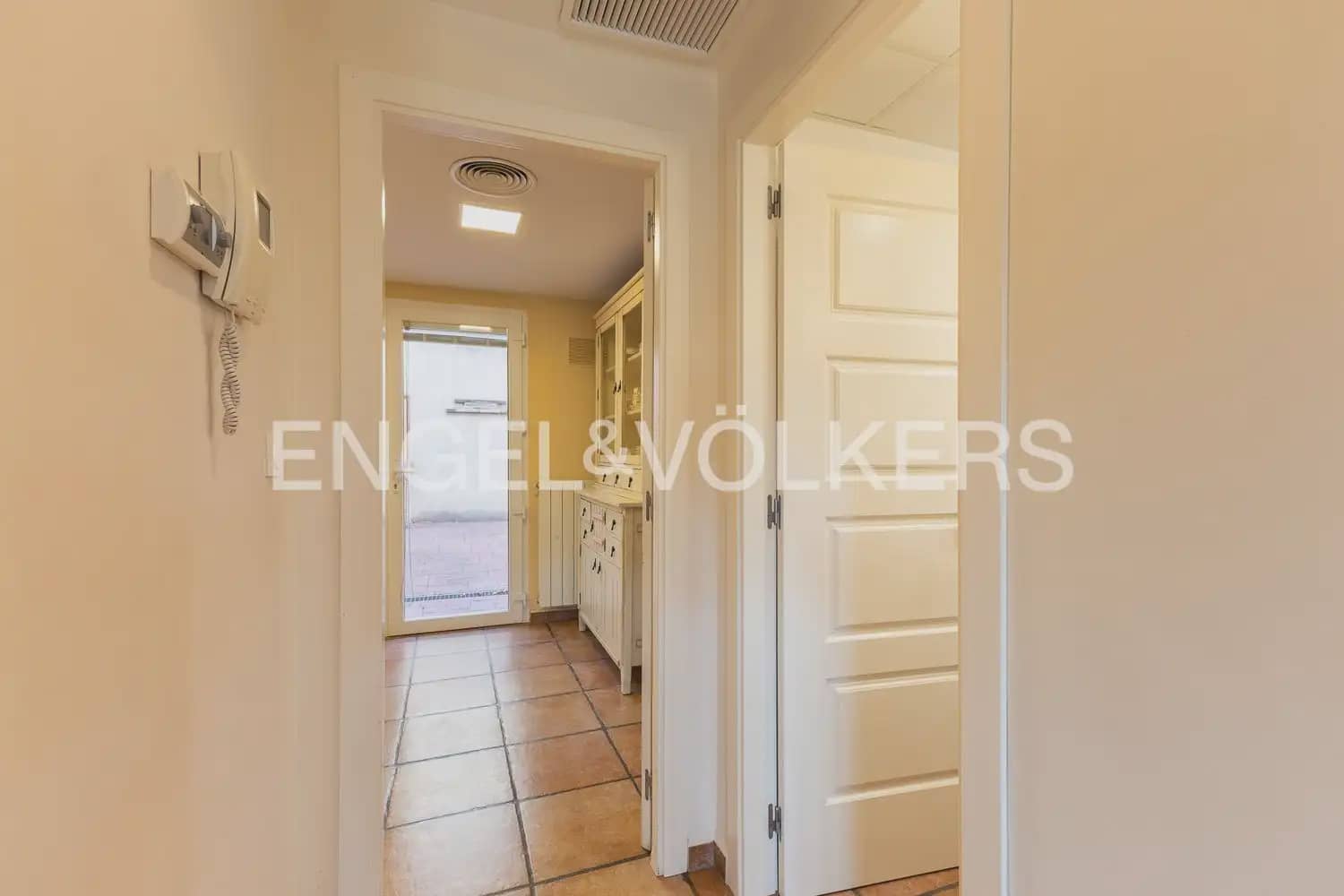 3 bedroom Terraced Villa for rent in Torrent with pool garage - € 2,800 (Ref: 9898155)