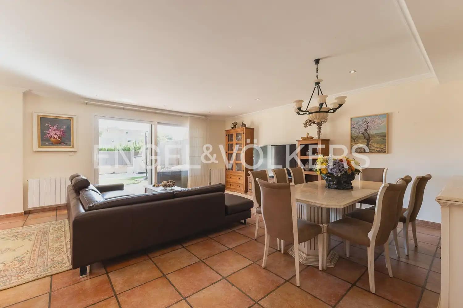 3 bedroom Terraced Villa for rent in Torrent with pool garage - € 2,800 (Ref: 9898155)