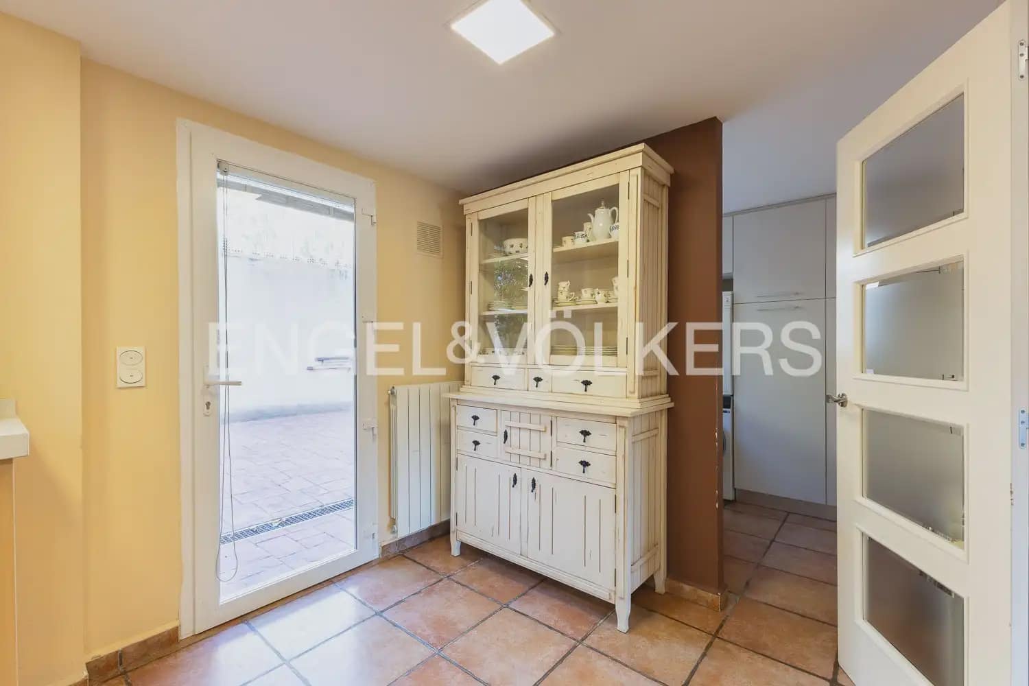 3 bedroom Terraced Villa for rent in Torrent with pool garage - € 2,800 (Ref: 9898155)