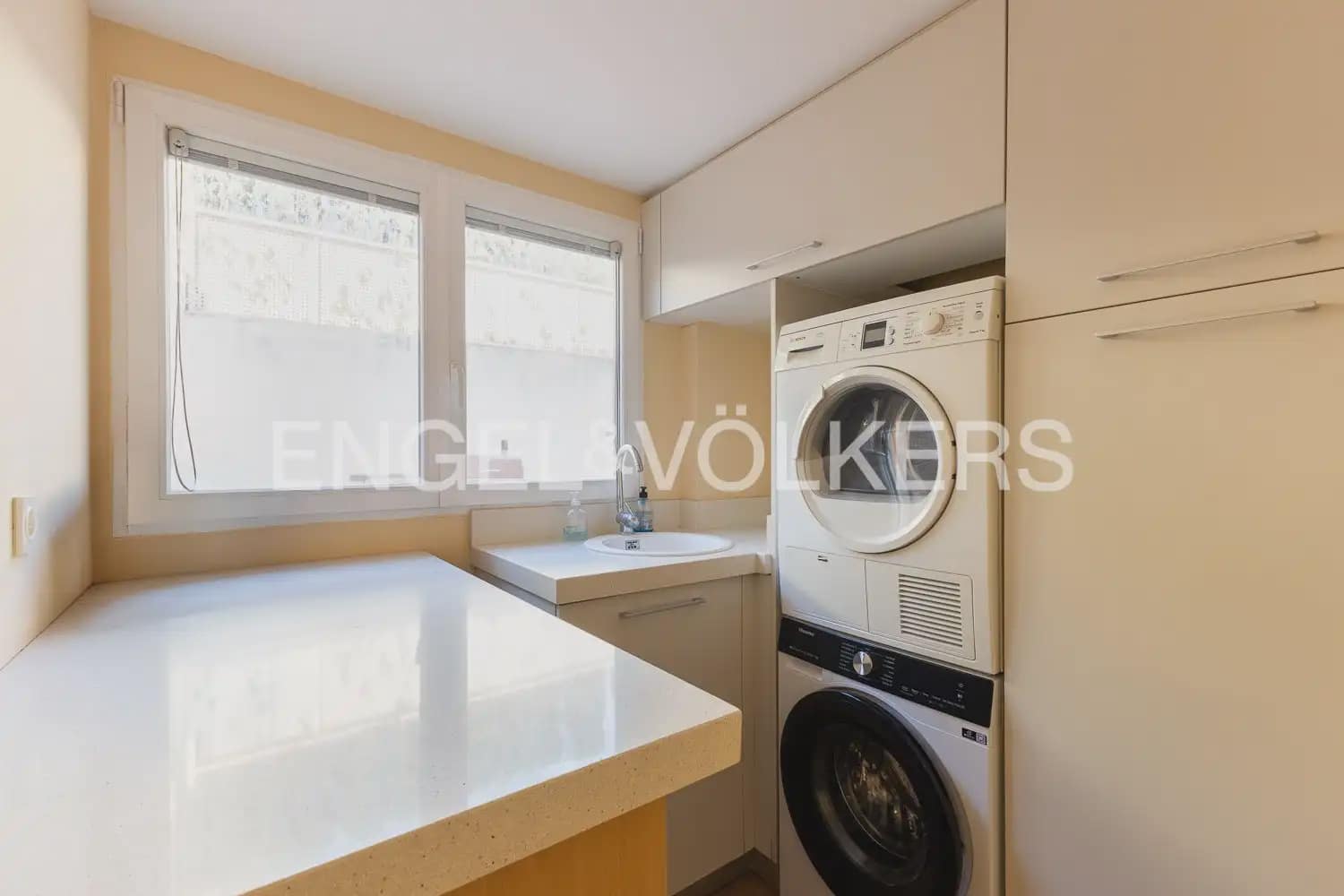3 bedroom Terraced Villa for rent in Torrent with pool garage - € 2,800 (Ref: 9898155)