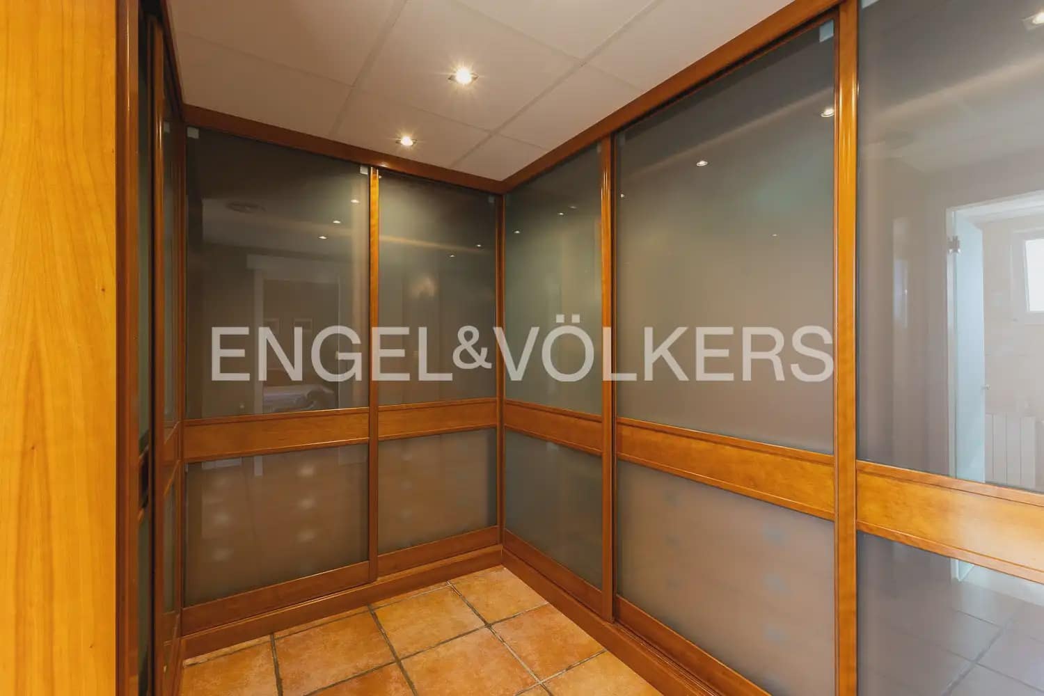 3 bedroom Terraced Villa for rent in Torrent with pool garage - € 2,800 (Ref: 9898155)