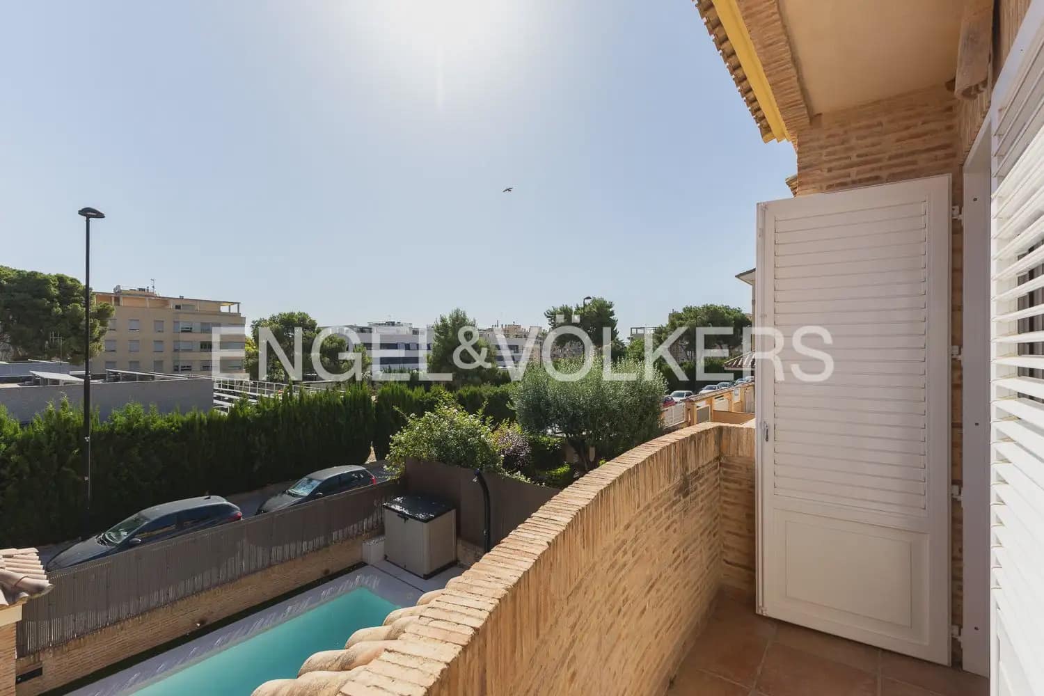 3 bedroom Terraced Villa for rent in Torrent with pool garage - € 2,800 (Ref: 9898155)