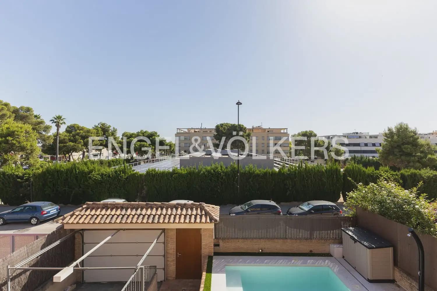 3 bedroom Terraced Villa for rent in Torrent with pool garage - € 2,800 (Ref: 9898155)