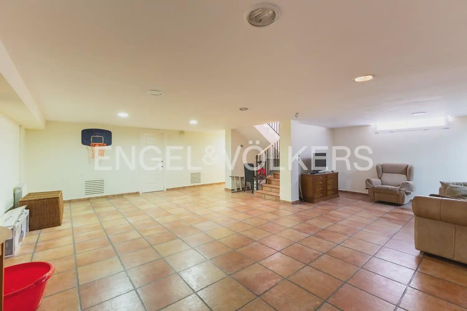 3 bedroom Terraced Villa for rent in Torrent with pool garage - € 2,800 (Ref: 9898155)