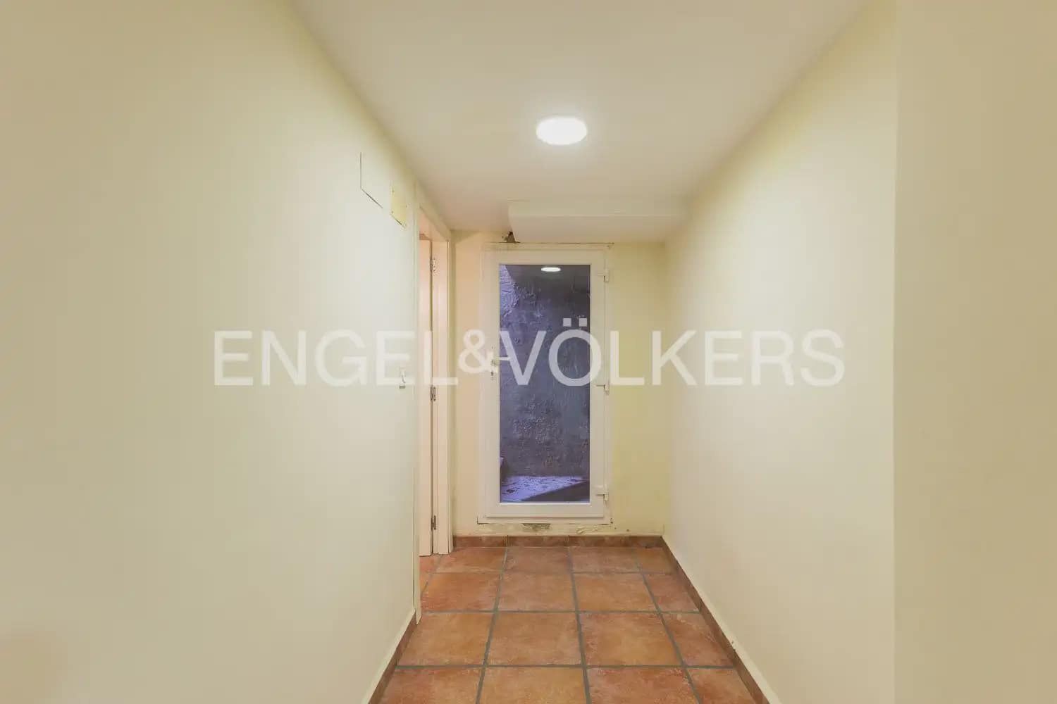 3 bedroom Terraced Villa for rent in Torrent with pool garage - € 2,800 (Ref: 9898155)
