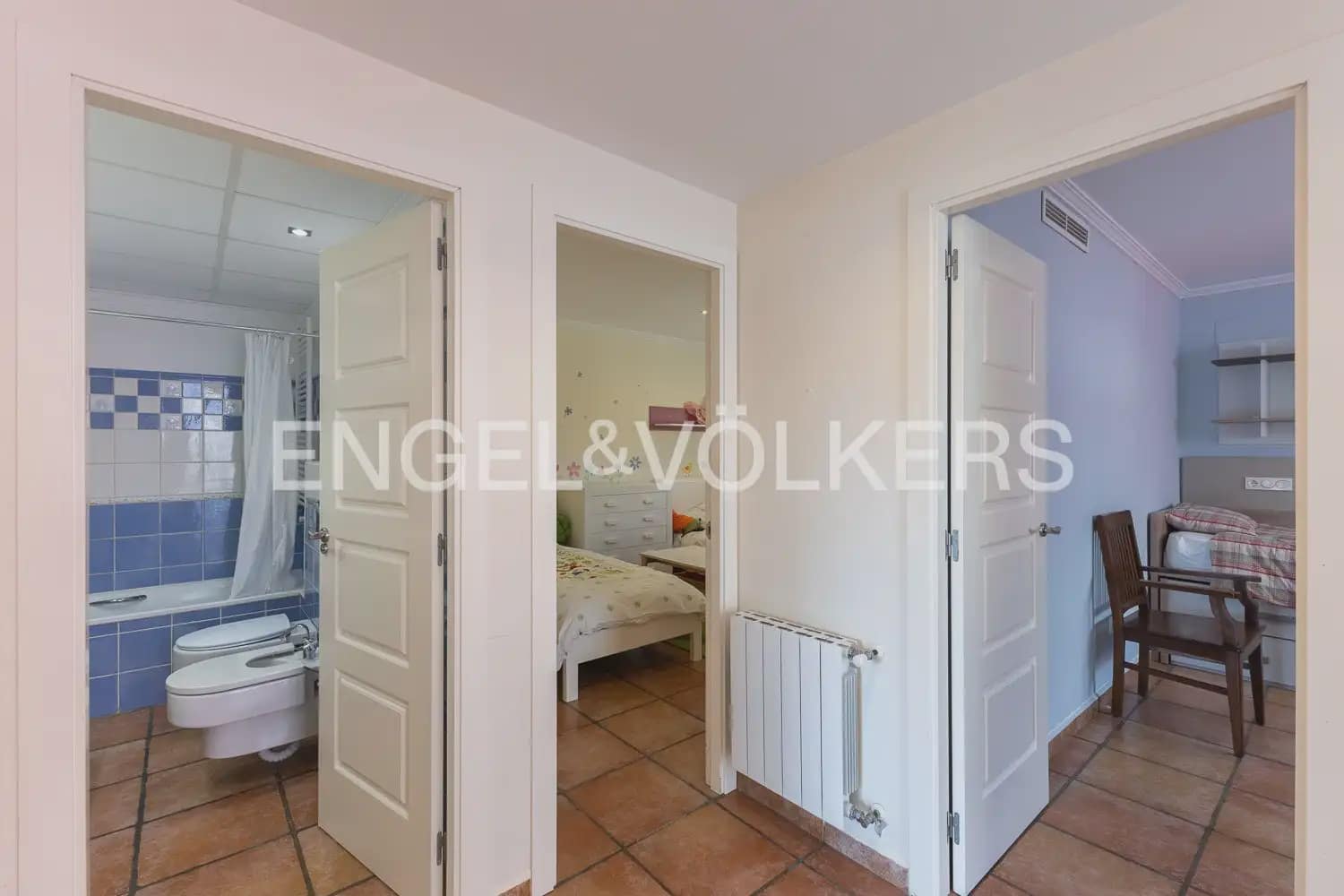 3 bedroom Terraced Villa for rent in Torrent with pool garage - € 2,800 (Ref: 9898155)