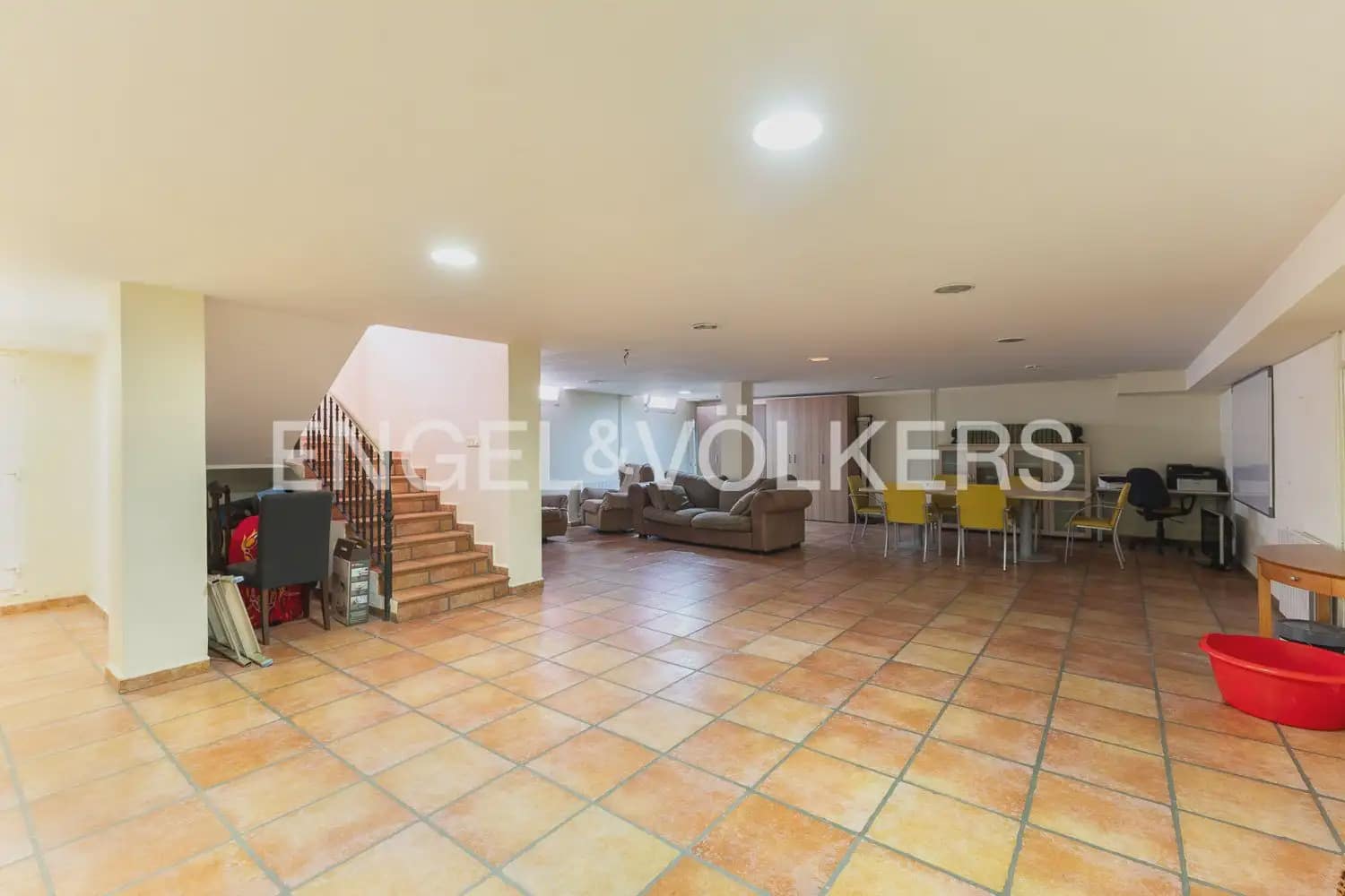 3 bedroom Terraced Villa for rent in Torrent with pool garage - € 2,800 (Ref: 9898155)
