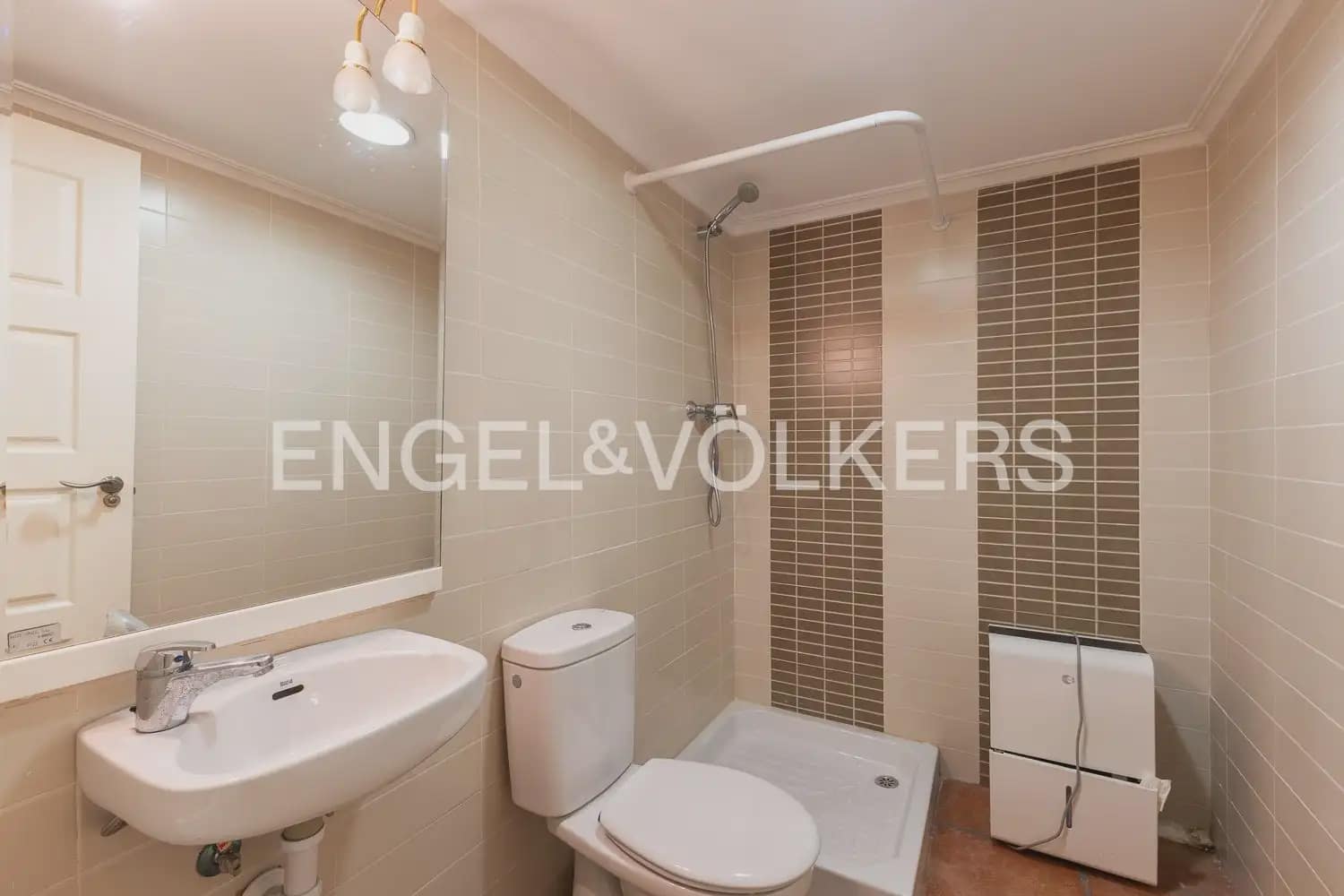 3 bedroom Terraced Villa for rent in Torrent with pool garage - € 2,800 (Ref: 9898155)