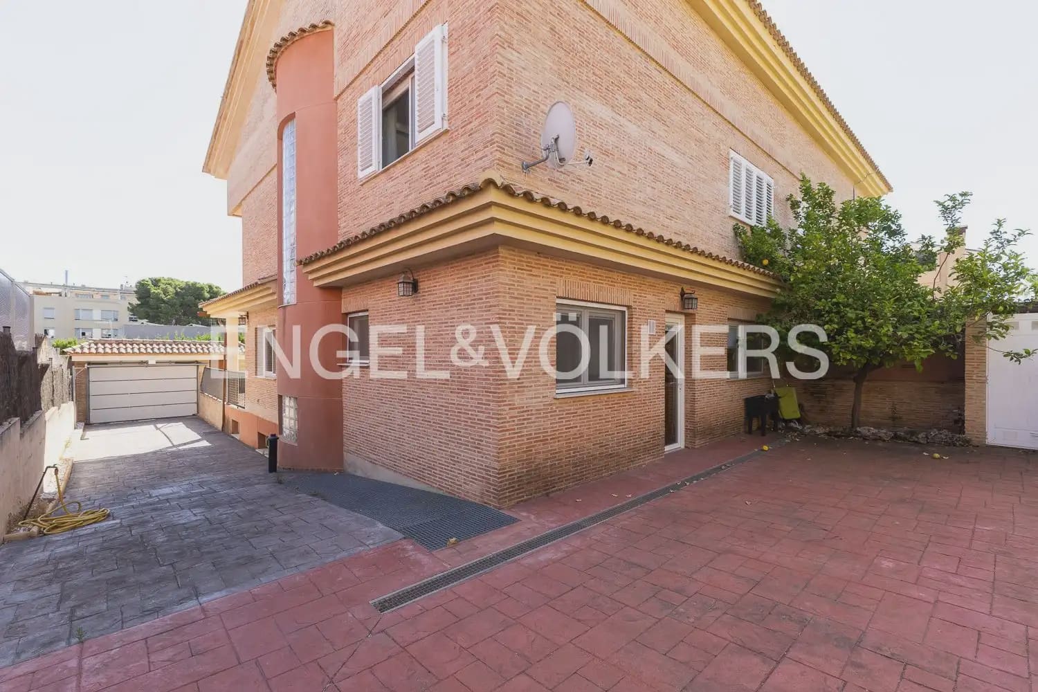 3 bedroom Terraced Villa for rent in Torrent with pool garage - € 2,800 (Ref: 9898155)