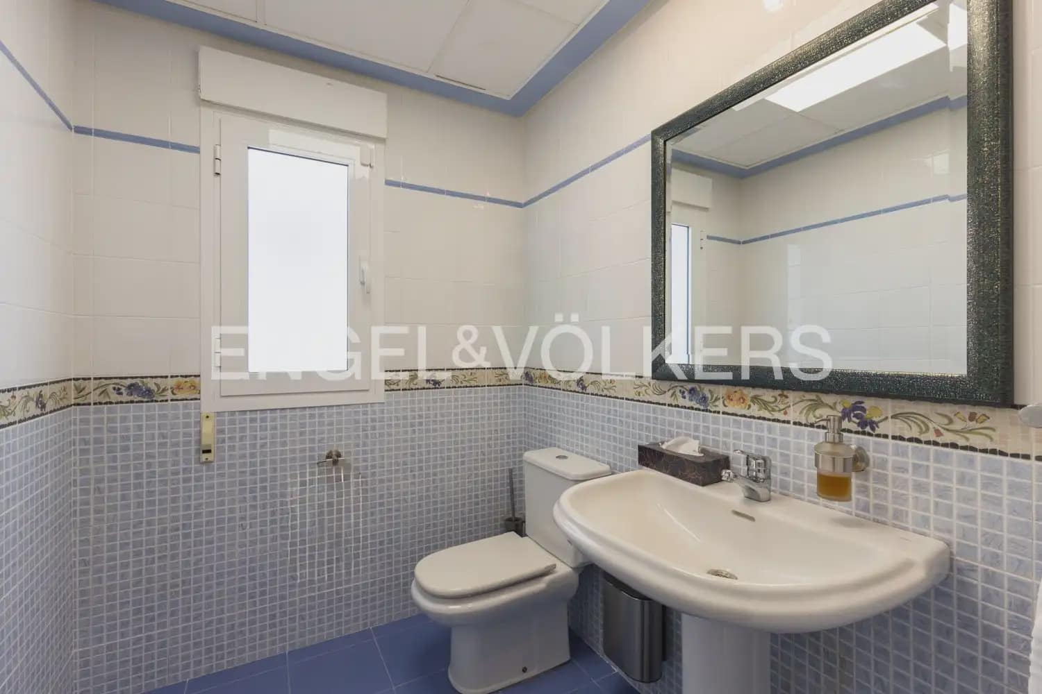 5 chambre Villa/Maison à vendre à Oropesa  avec piscine garage - 1 320 000 € (Ref: 9898156)