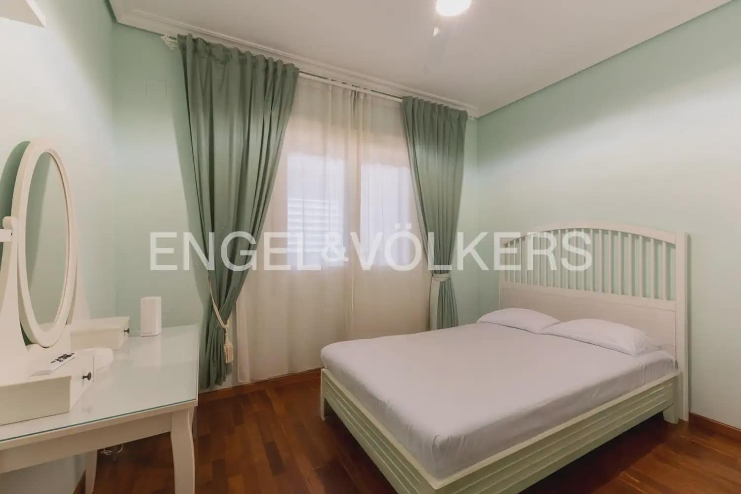 5 chambre Villa/Maison à vendre à Oropesa  avec piscine garage - 1 320 000 € (Ref: 9898156)