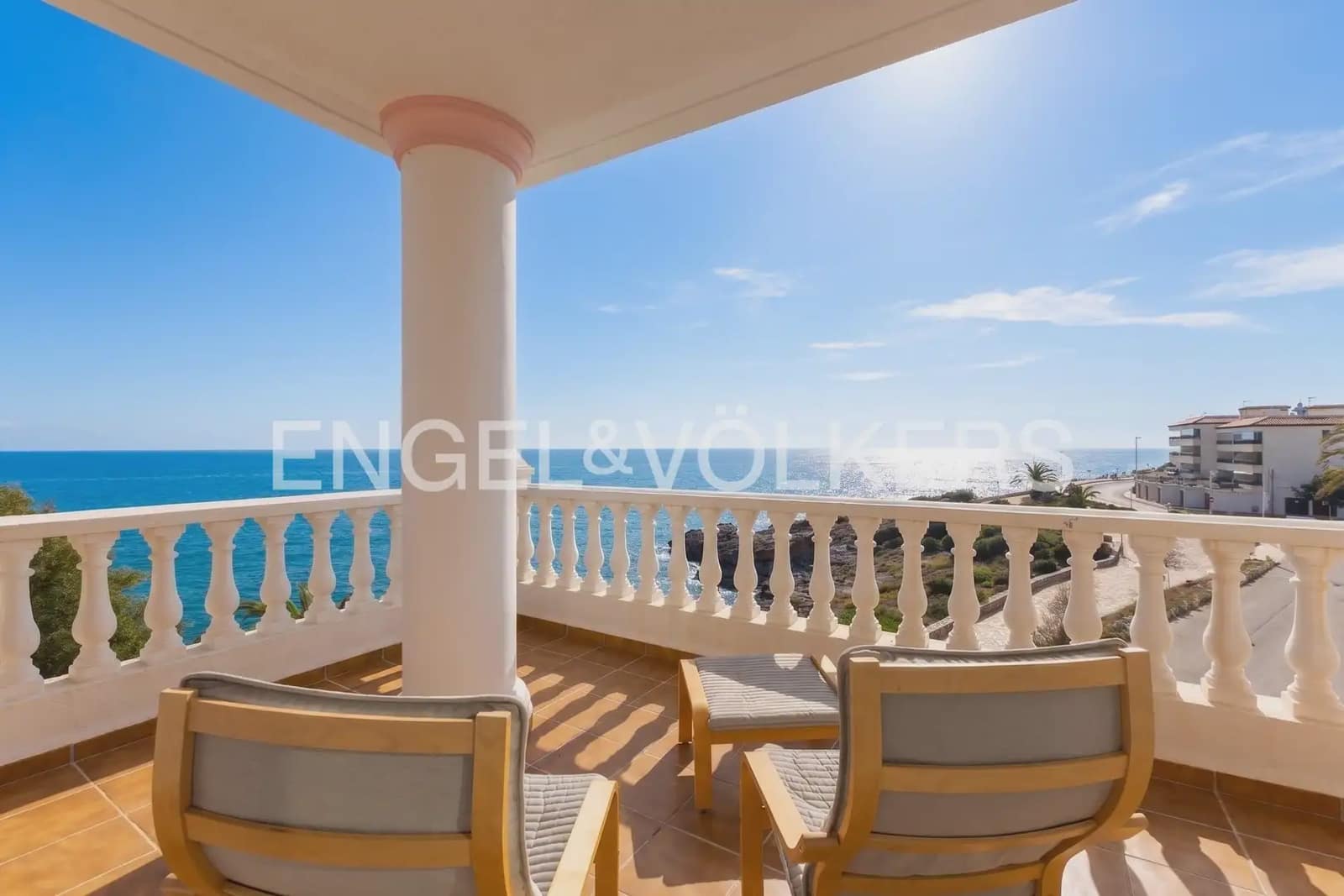 5 chambre Villa/Maison à vendre à Oropesa  avec piscine garage - 1 320 000 € (Ref: 9898156)
