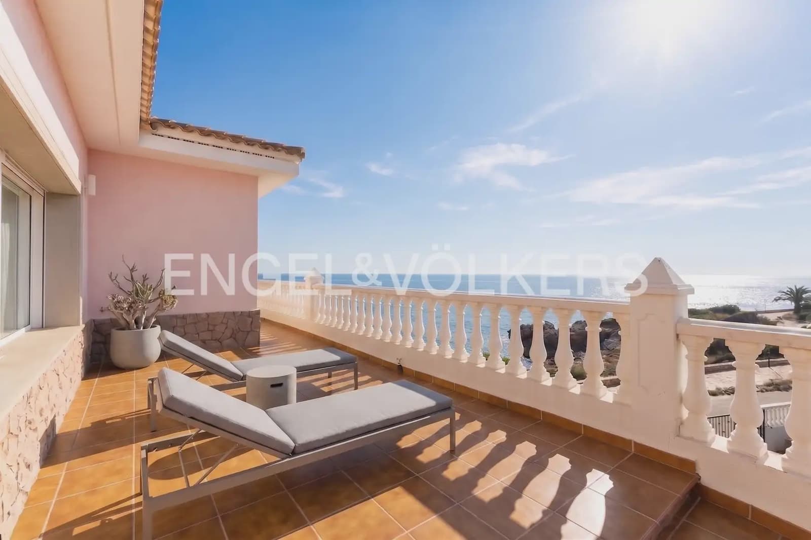 5 chambre Villa/Maison à vendre à Oropesa  avec piscine garage - 1 320 000 € (Ref: 9898156)