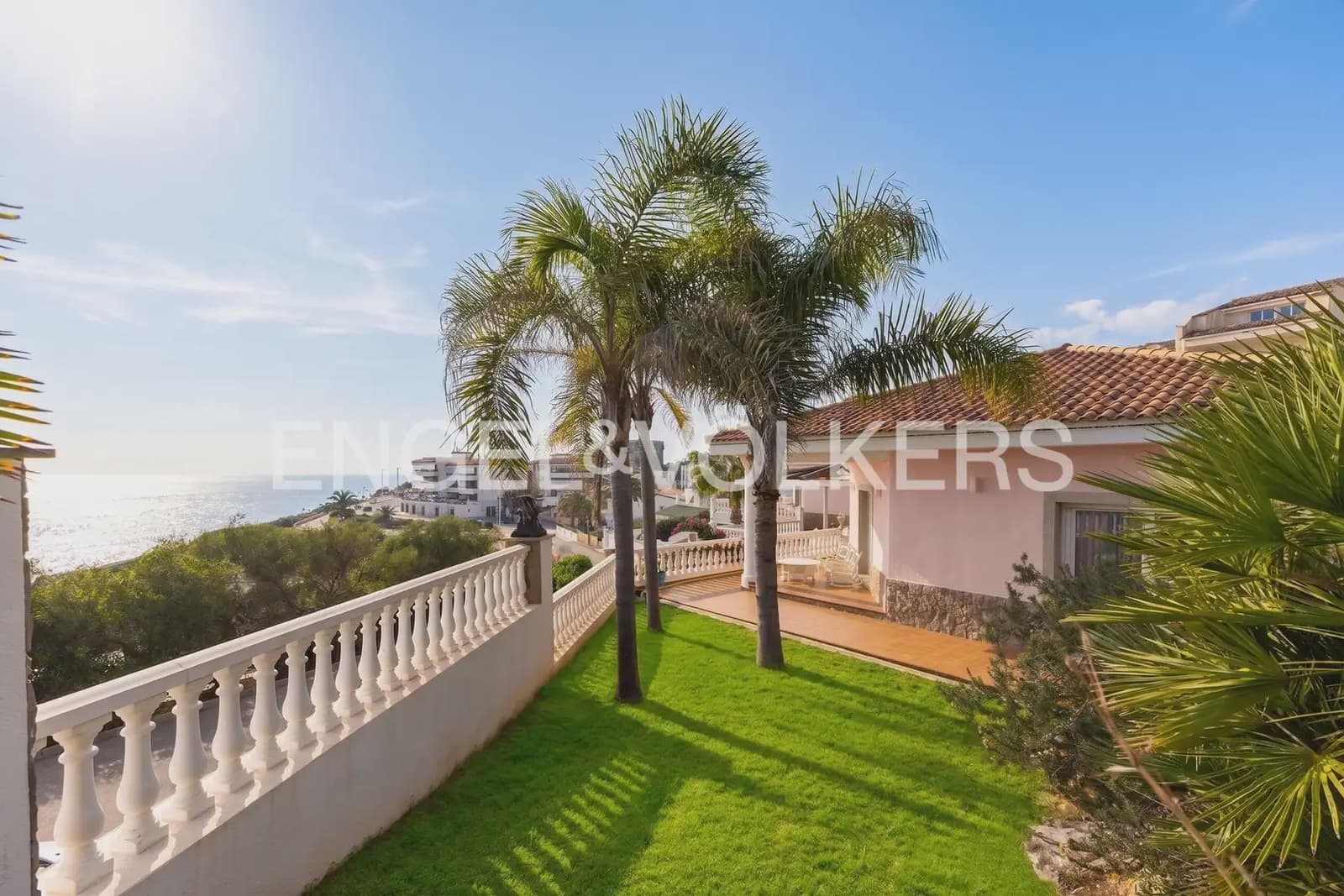 5 chambre Villa/Maison à vendre à Oropesa  avec piscine garage - 1 320 000 € (Ref: 9898156)