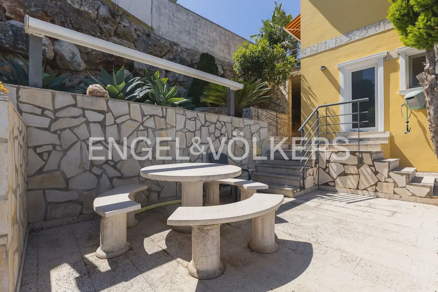 3 sypialnia Willa na sprzedaż w Denia z garażem - 549 000 € (Ref: 9898157)