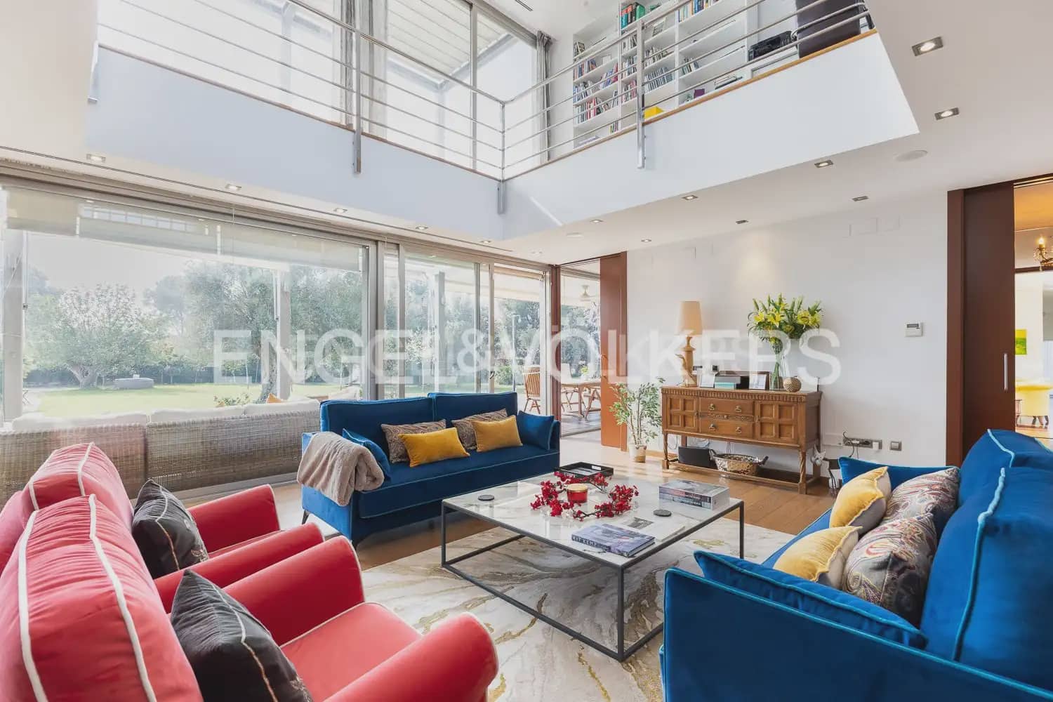 5 bedroom Villa for sale in Olocau with pool garage - € 1,095,000 (Ref: 9898158)