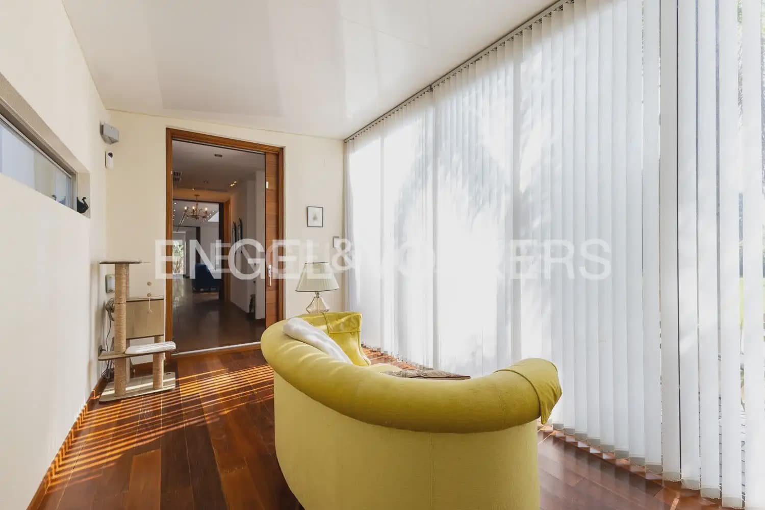 5 bedroom Villa for sale in Olocau with pool garage - € 1,095,000 (Ref: 9898158)