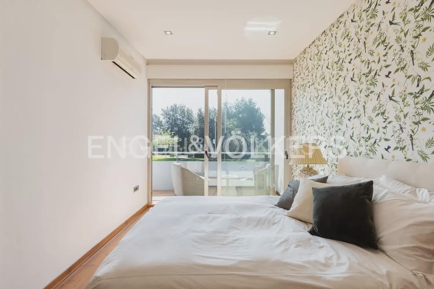 5 bedroom Villa for sale in Olocau with pool garage - € 1,095,000 (Ref: 9898158)
