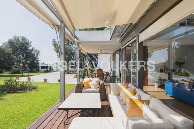 5 bedroom Villa for sale in Olocau with pool garage - € 1,095,000 (Ref: 9898158)