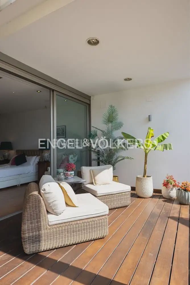 5 bedroom Villa for sale in Olocau with pool garage - € 1,095,000 (Ref: 9898158)