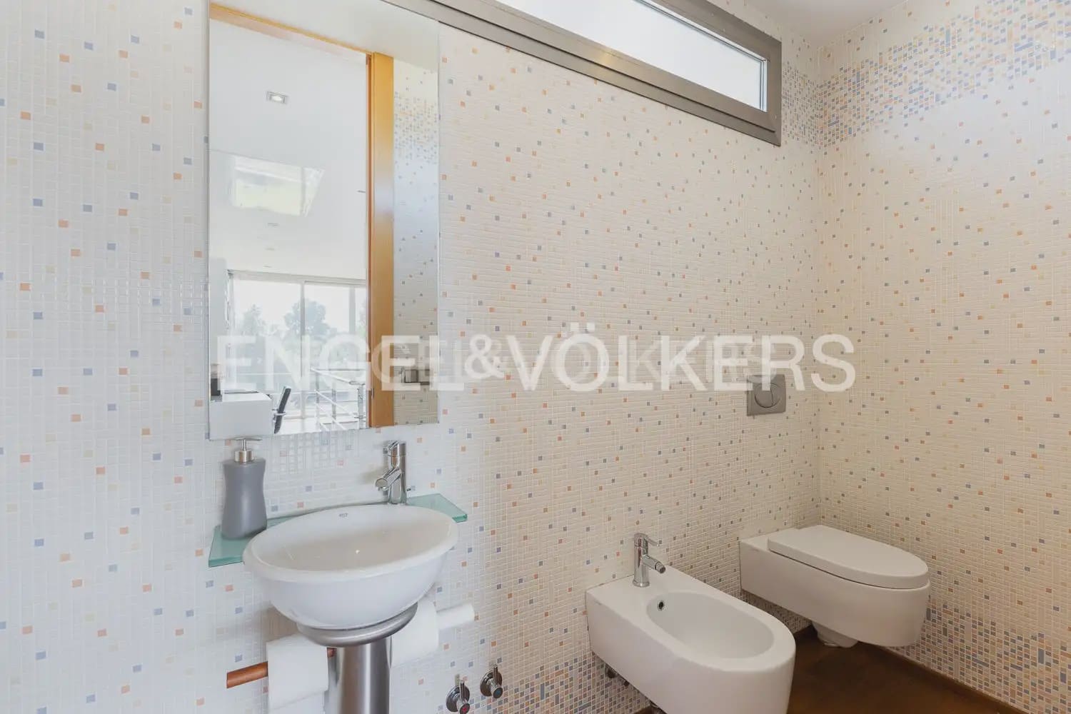 5 bedroom Villa for sale in Olocau with pool garage - € 1,095,000 (Ref: 9898158)