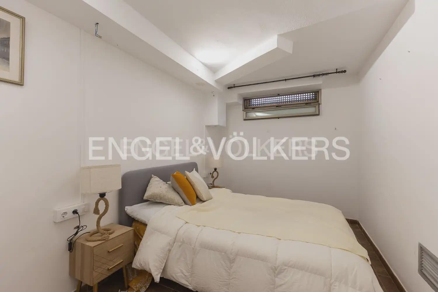 5 bedroom Villa for sale in Olocau with pool garage - € 1,095,000 (Ref: 9898158)