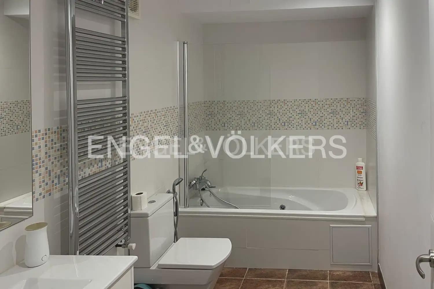 5 bedroom Villa for sale in Olocau with pool garage - € 1,095,000 (Ref: 9898158)
