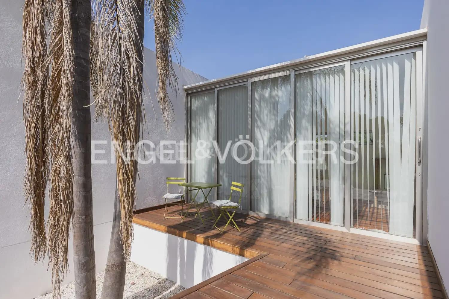 5 bedroom Villa for sale in Olocau with pool garage - € 1,095,000 (Ref: 9898158)