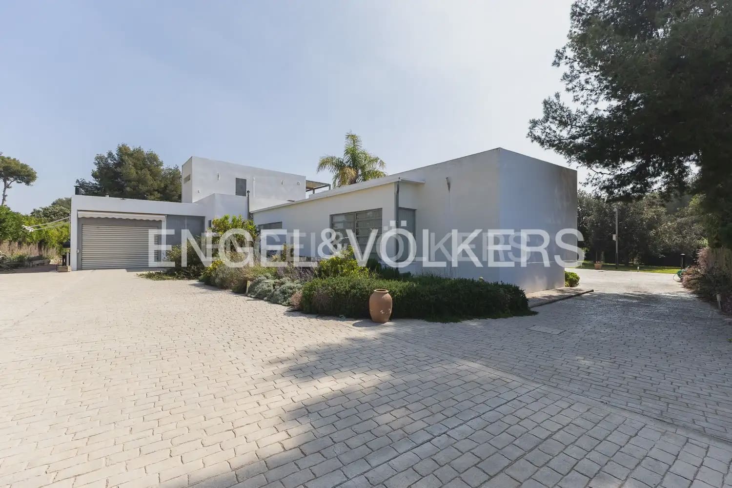 5 bedroom Villa for sale in Olocau with pool garage - € 1,095,000 (Ref: 9898158)