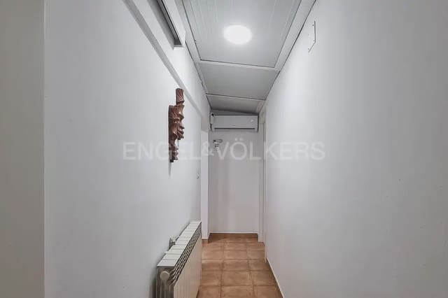 2 soveværelse Villa til leje i Montserrat - € 1.200 (Ref: 9898161)