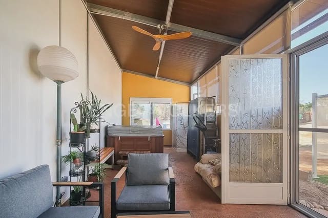 2 soveværelse Villa til leje i Montserrat - € 1.200 (Ref: 9898161)