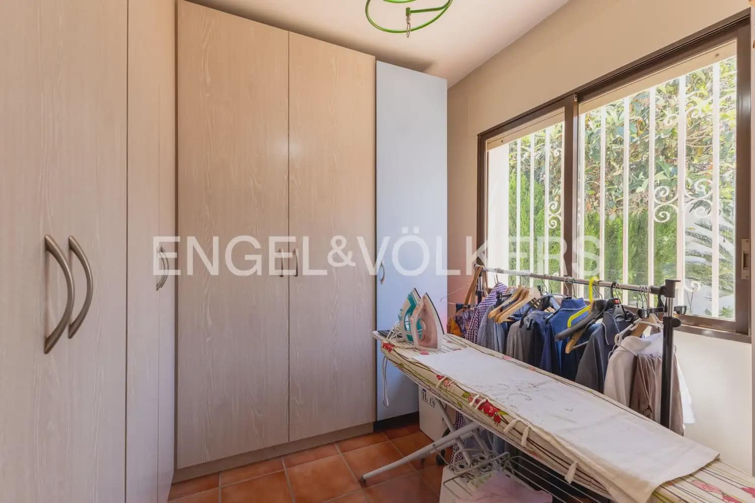 Chalet de 6 habitaciones en Dénia en venta con piscina garaje - 795.000 € (Ref: 9898163)