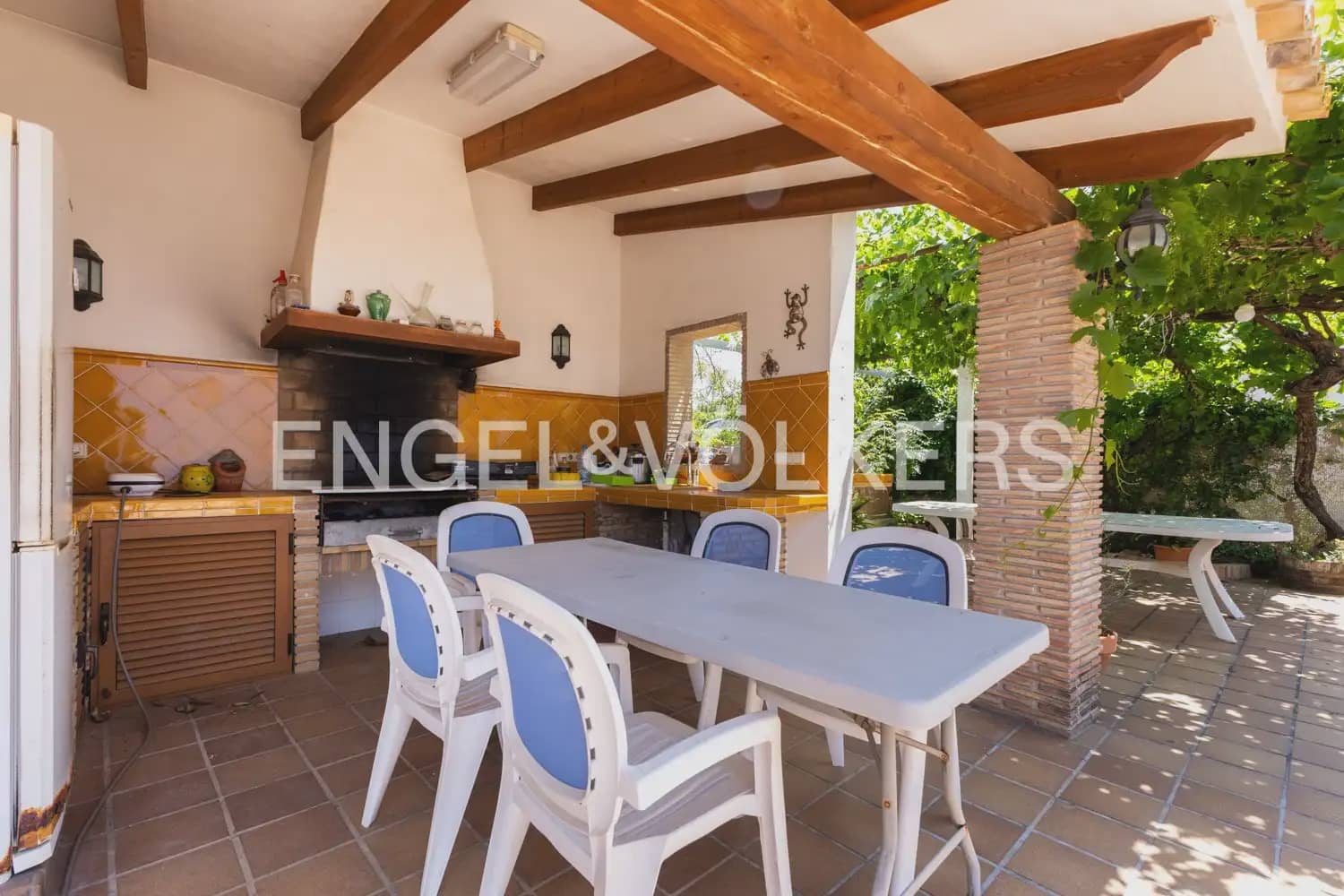 Chalet de 6 habitaciones en Dénia en venta con piscina garaje - 795.000 € (Ref: 9898163)