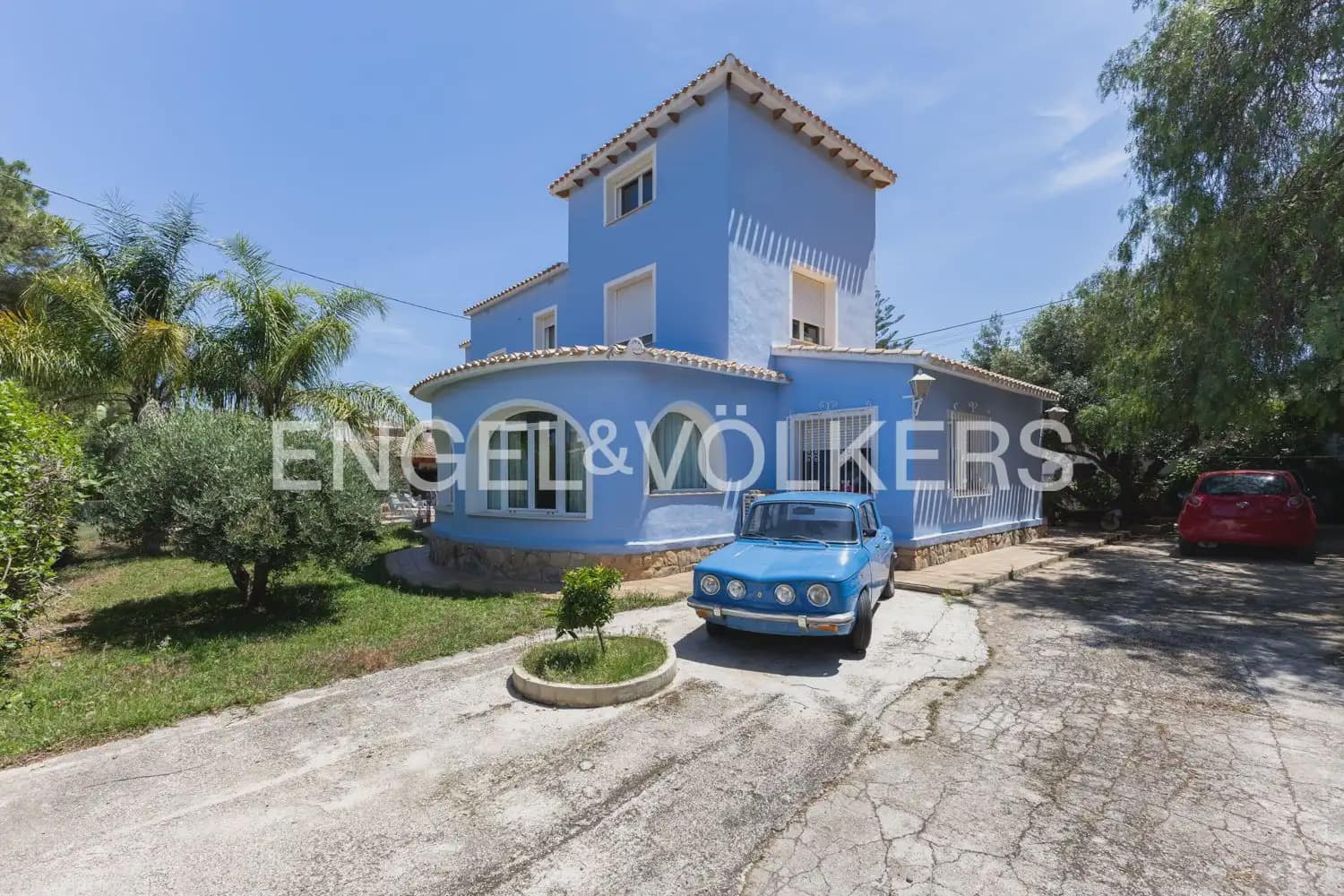 Chalet de 6 habitaciones en Dénia en venta con piscina garaje - 795.000 € (Ref: 9898163)