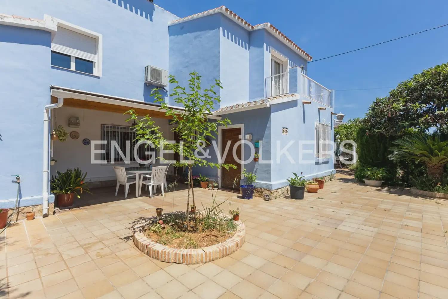 Chalet de 6 habitaciones en Dénia en venta con piscina garaje - 795.000 € (Ref: 9898163)