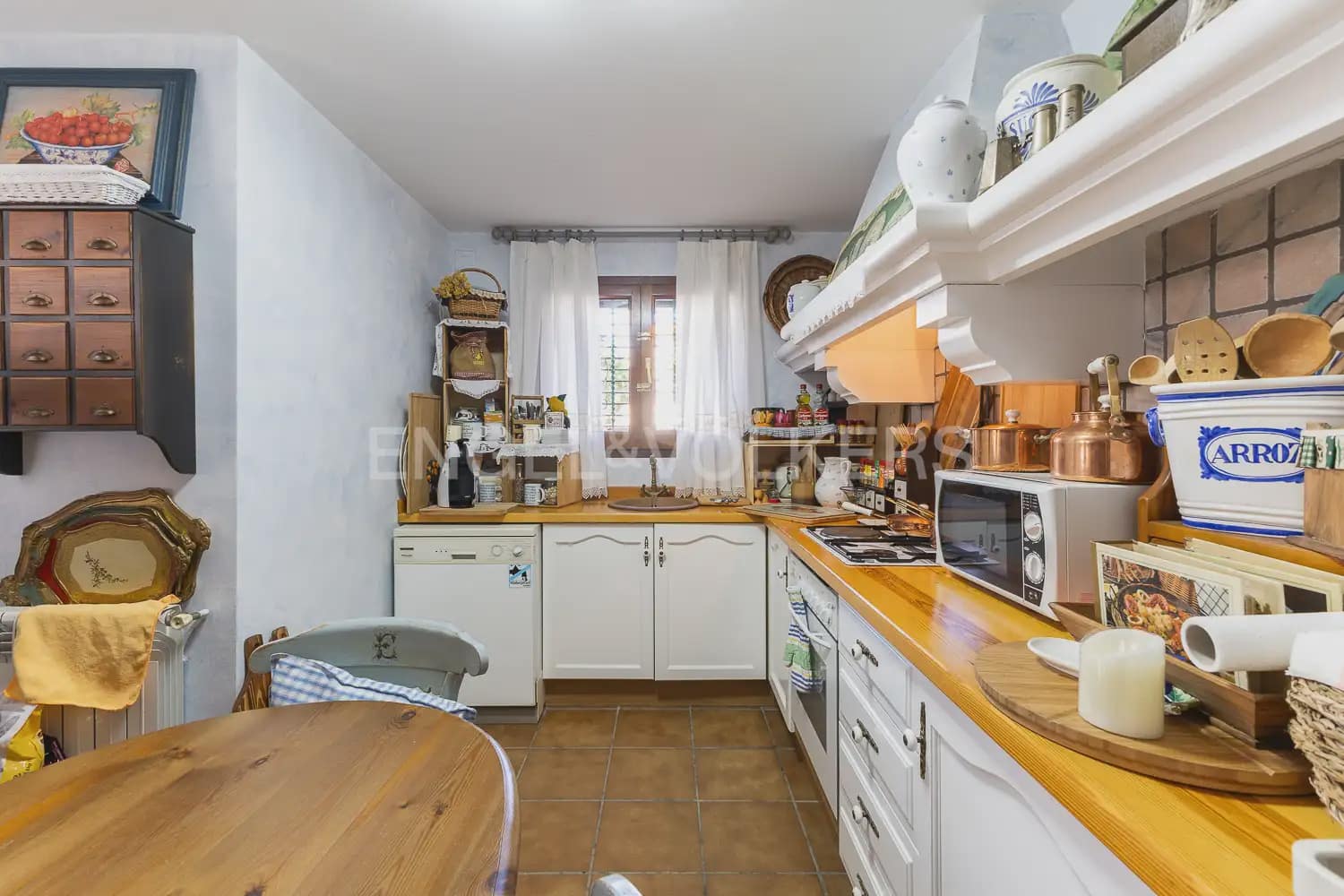 5 bedroom Terraced Villa for sale in Viver with garage - € 290,000 (Ref: 9898165)