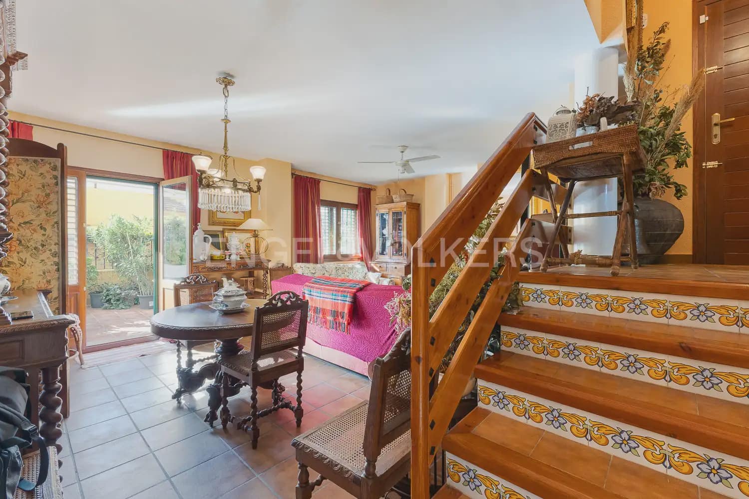 5 bedroom Terraced Villa for sale in Viver with garage - € 290,000 (Ref: 9898165)
