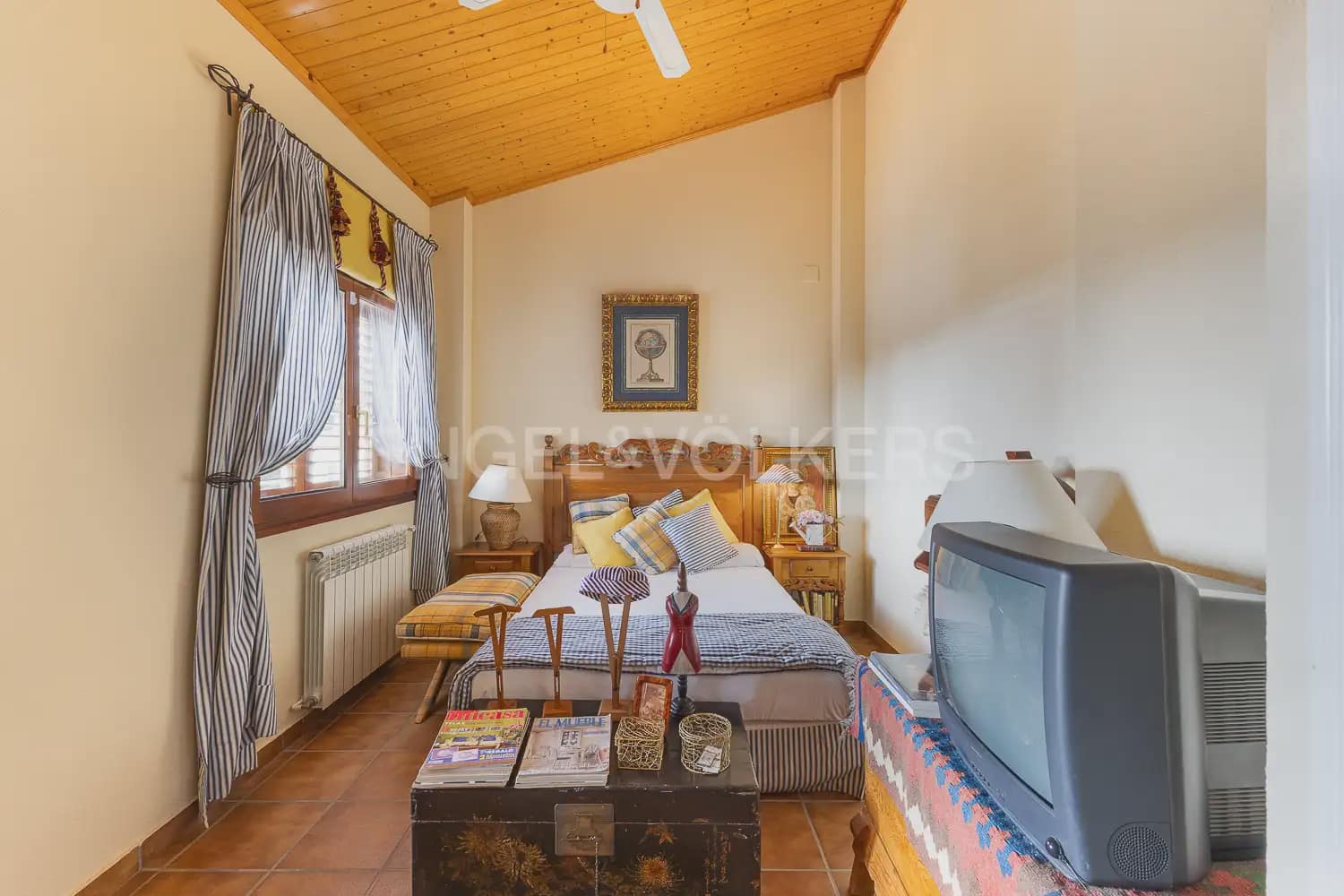 5 bedroom Terraced Villa for sale in Viver with garage - € 290,000 (Ref: 9898165)