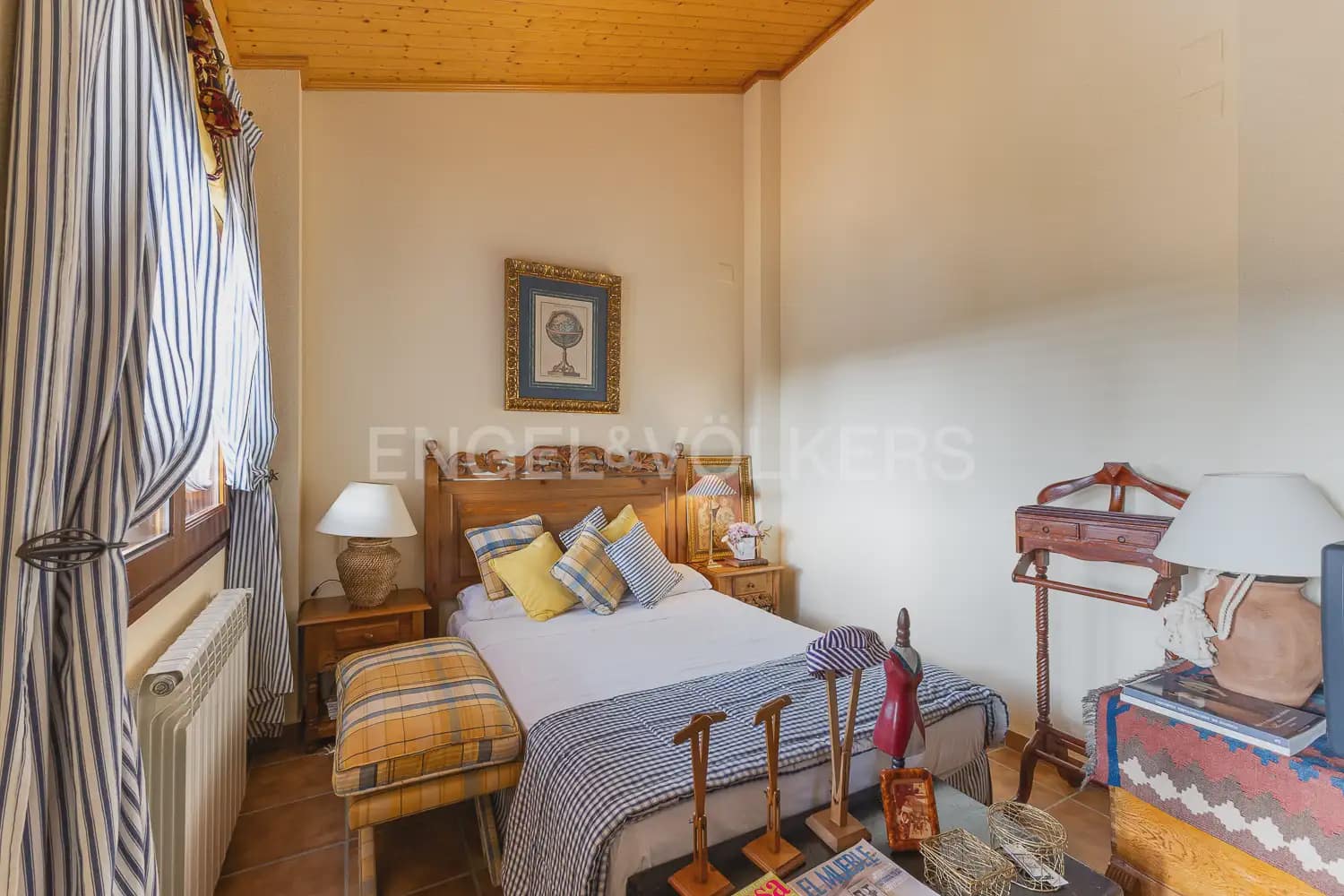 5 bedroom Terraced Villa for sale in Viver with garage - € 290,000 (Ref: 9898165)