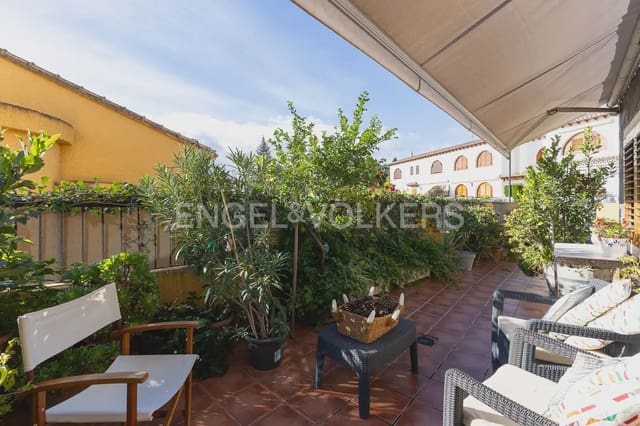 5 bedroom Terraced Villa for sale in Viver with garage - € 290,000 (Ref: 9898165)