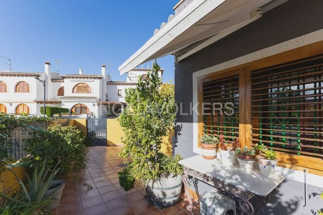 5 bedroom Terraced Villa for sale in Viver with garage - € 290,000 (Ref: 9898165)