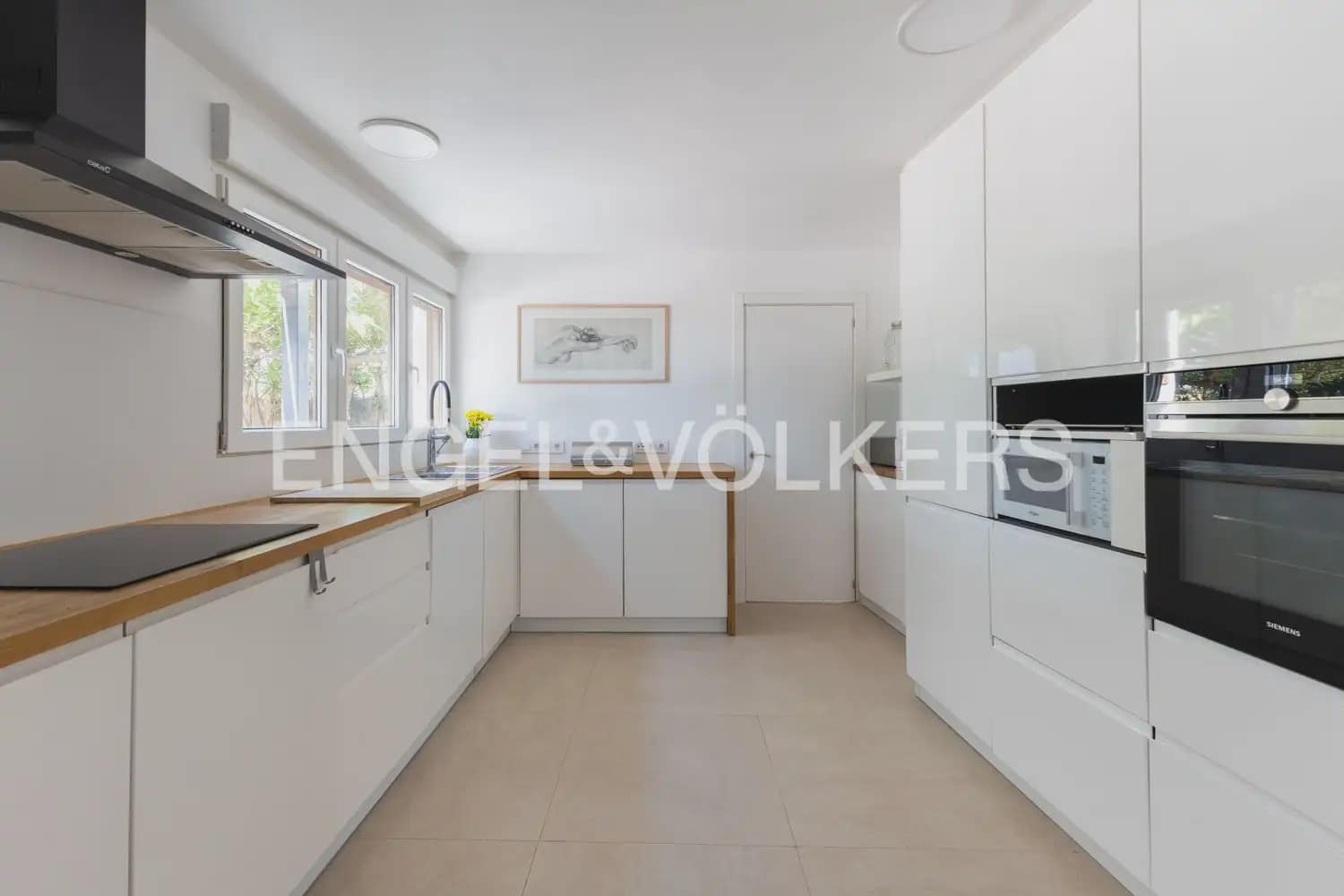 3 bedroom Villa for rent in Alboraya / Alboraia with garage - € 3,500 (Ref: 9898169)