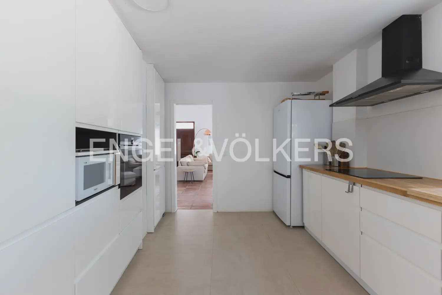 3 bedroom Villa for rent in Alboraya / Alboraia with garage - € 3,500 (Ref: 9898169)